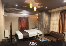 506